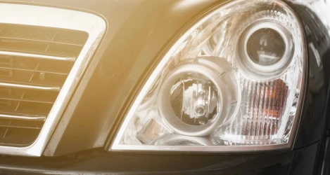 Comment rénover vos phares de voiture : le guide complet